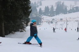 900 zł na ferie zimowe dla dzieci. Jakie warunki trzeba spełnić?