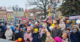 Kolorowe orszaki, jasełka i kolędowanie. Orszak Trzech Króli w Starogardzie Gdańskim
