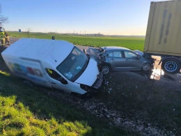 Zderzenie trzech pojazdów. Są ustalenia policji