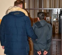 Broń, biżuteria i narkotyki. Rozbicie grupy przestępczej z Chojnic