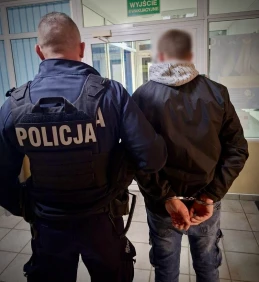 Zdradziło go spojrzenie. To przy nim znaleźli