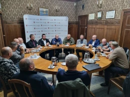 Prezydent o posługiwaniu się bronią przez młodzież. Mieszkańcy podzieleni