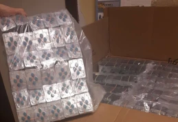 Handlowali podrobioną Viagrą. Zabezpieczono 480 tysięcy sztuk środków leczniczych 