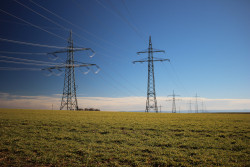 Jest zgoda na budowę nowej linii 400 kV na Pomorzu. Popłynie nią energia z morskich farm wiatrowych