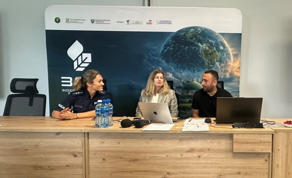 Konferencja poświęcona wyzwaniom współczesnego społeczeństwa