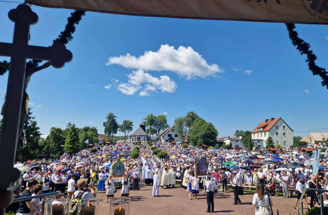 Zdjęcie: Sanktuarium Matki Bożej Sianowskiej - Królowej Kaszub/FB
